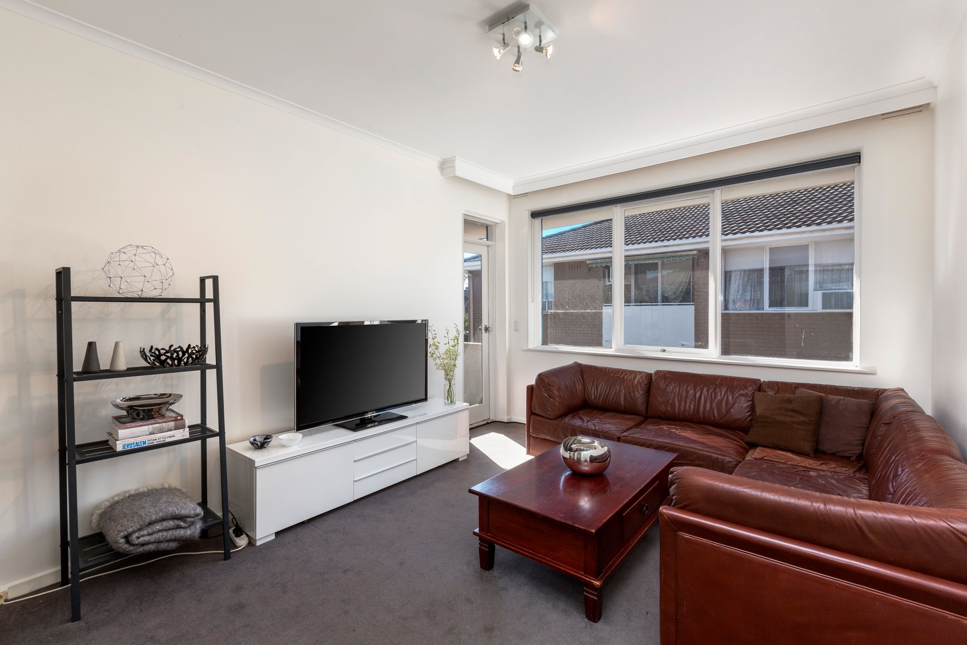 Property Gallery Thumbnail 2