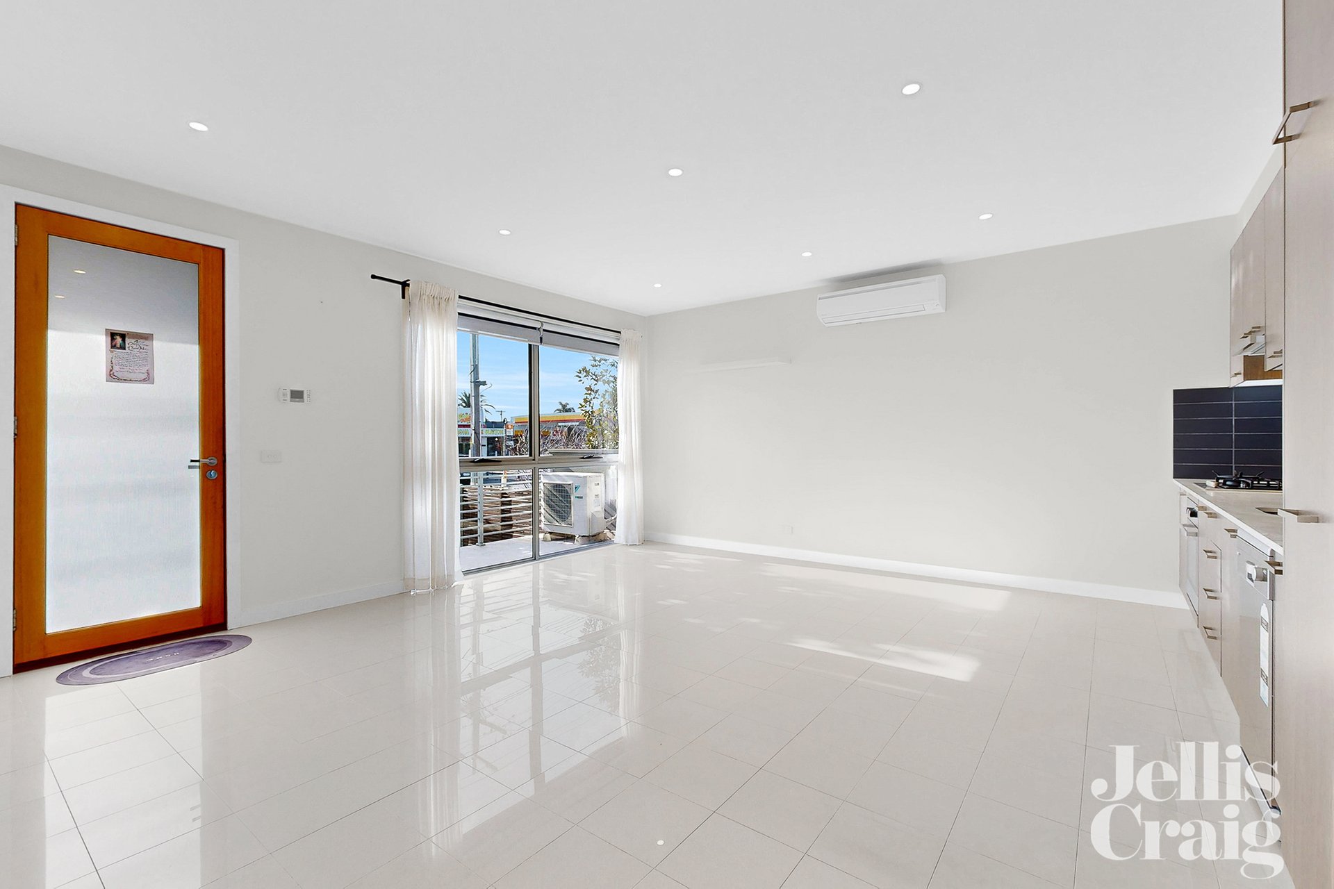 1/1426 Centre Road, Clayton South image 4