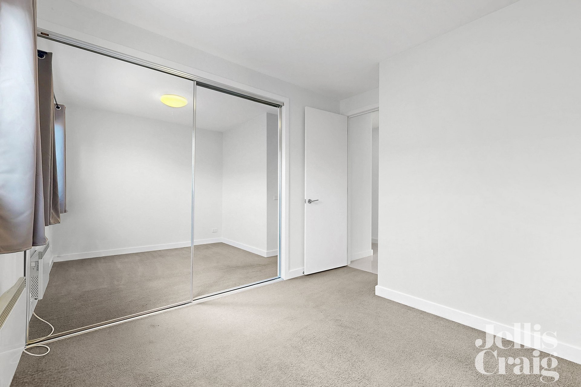 1/1426 Centre Road, Clayton South image 8