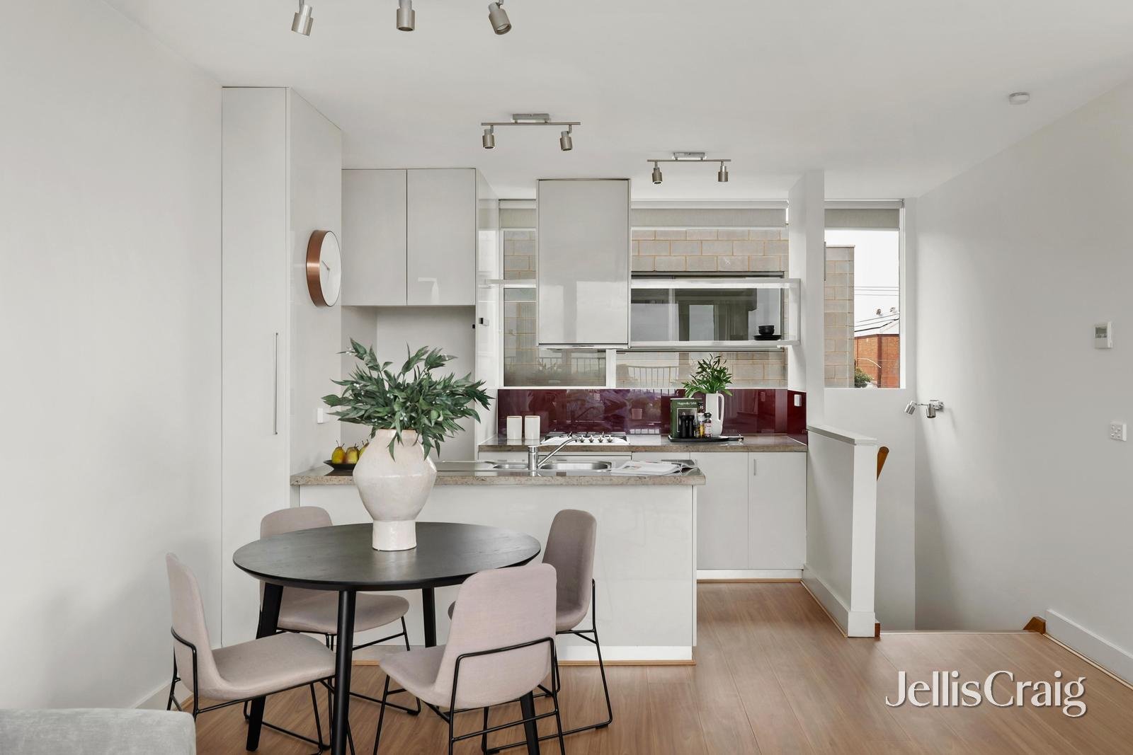 11/44-46 James Street, Northcote image 4