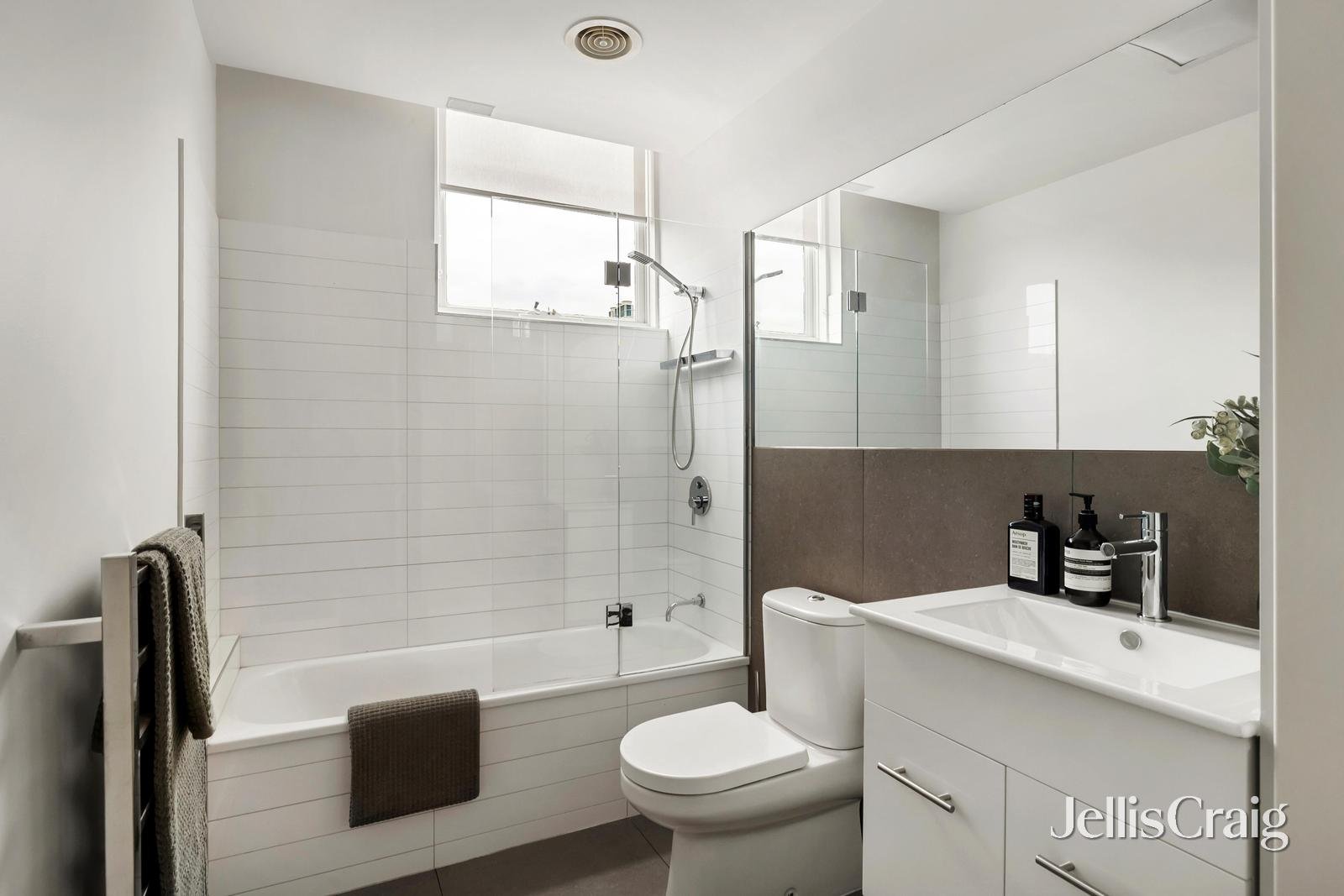 11/44-46 James Street, Northcote image 10