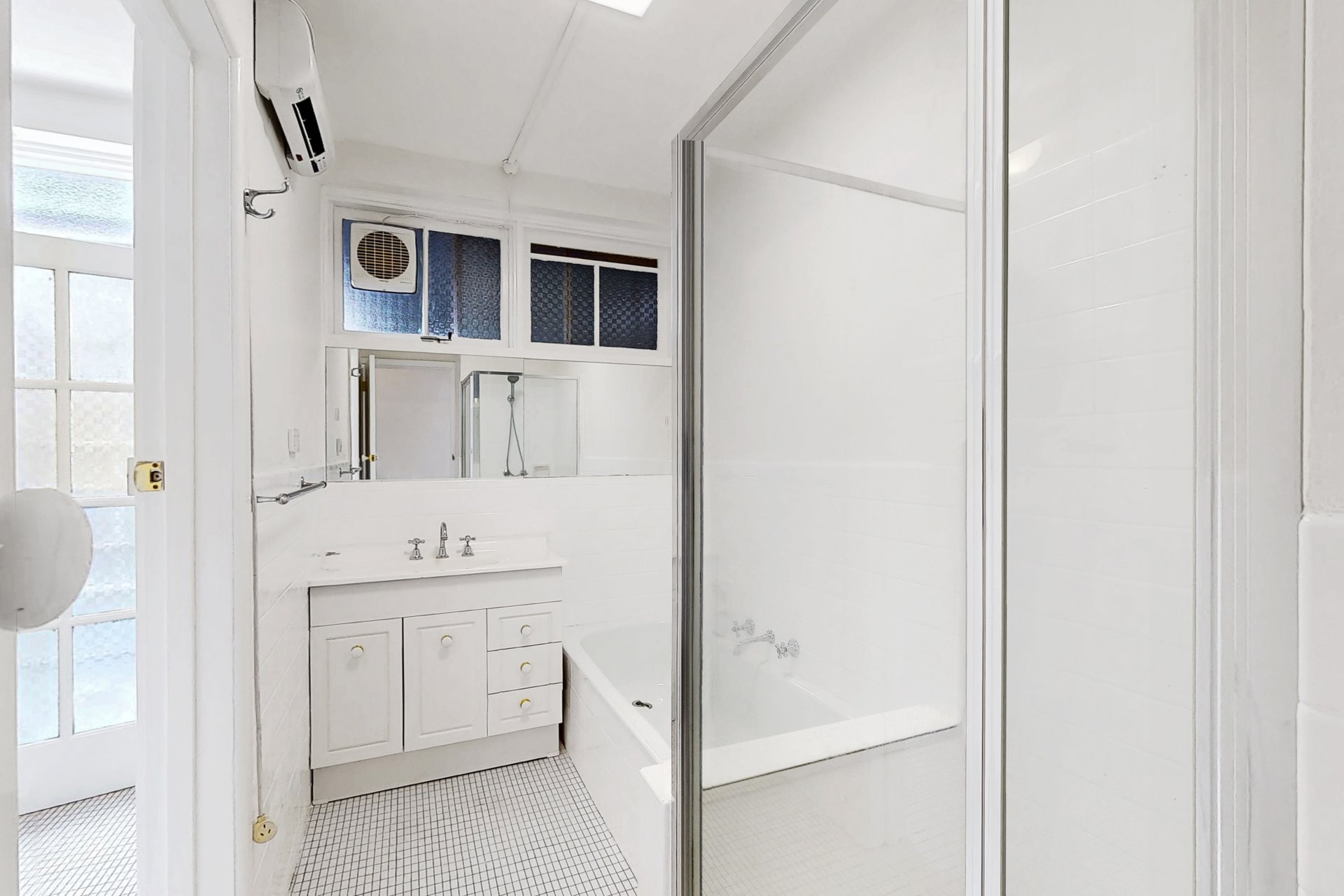 1/145 Edgevale Road, Kew image 7