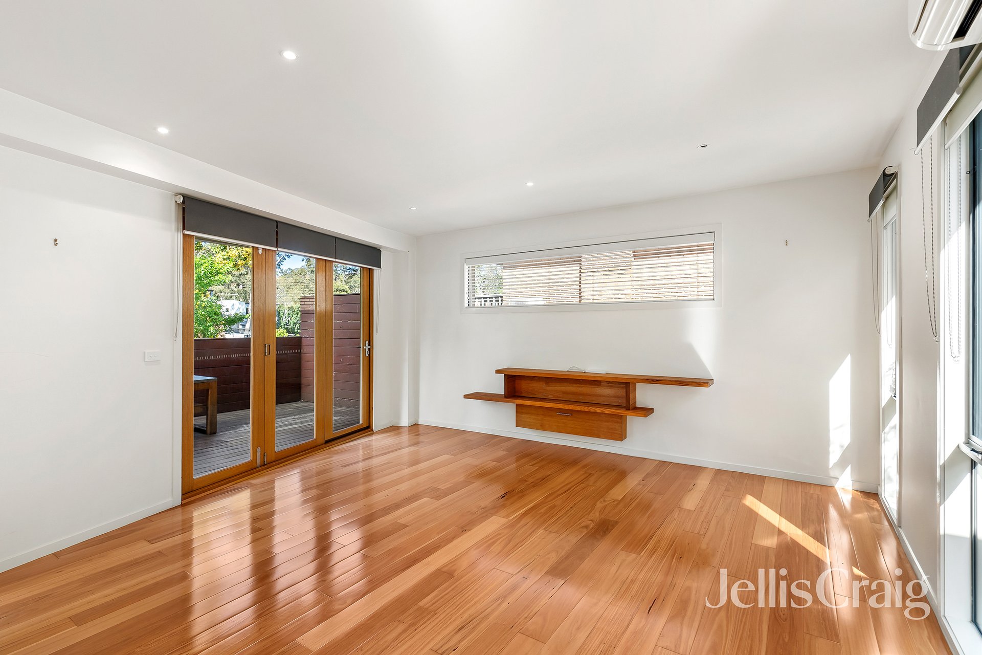 1/145 Sherbourne Road, Montmorency image 2