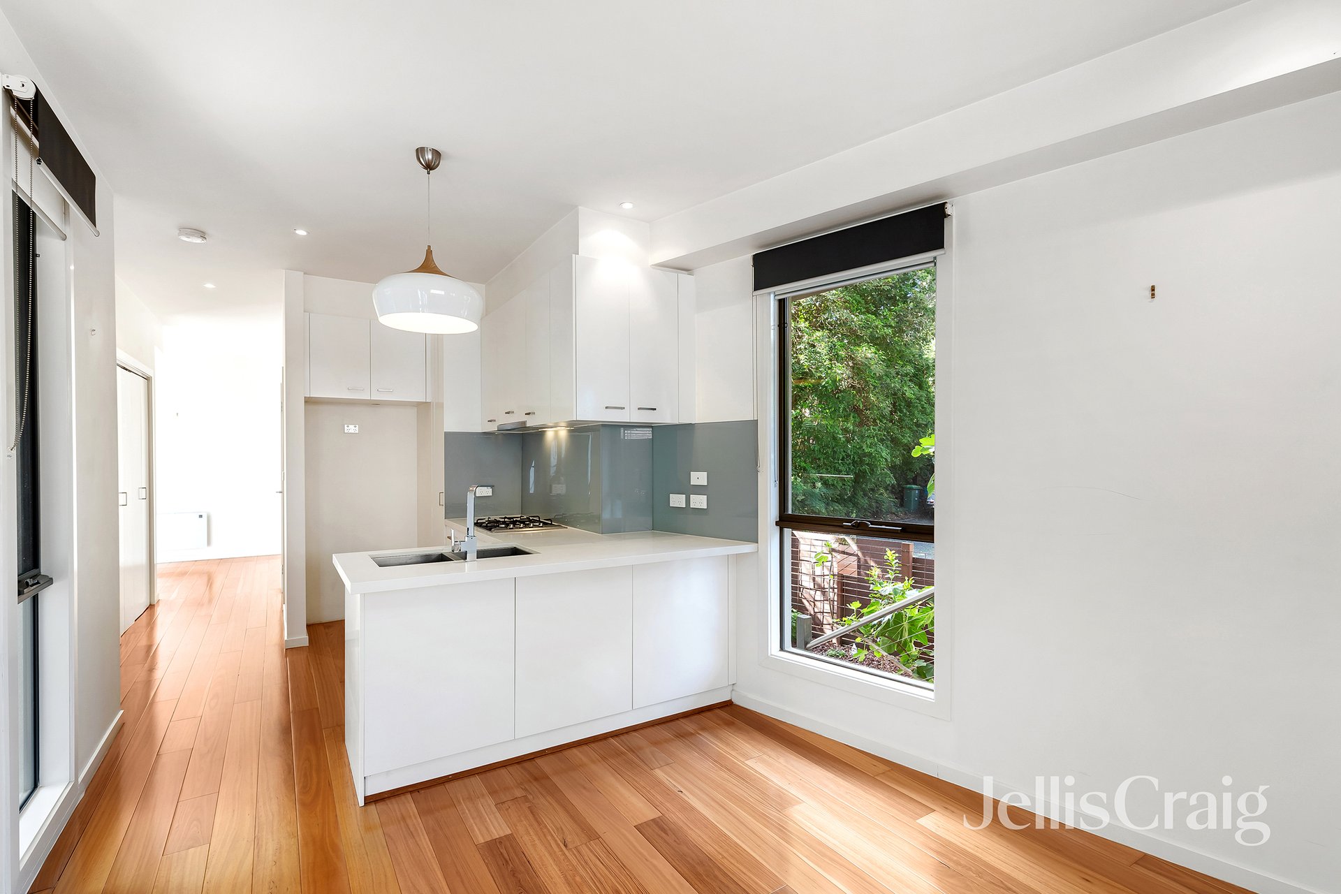 1/145 Sherbourne Road, Montmorency image 4
