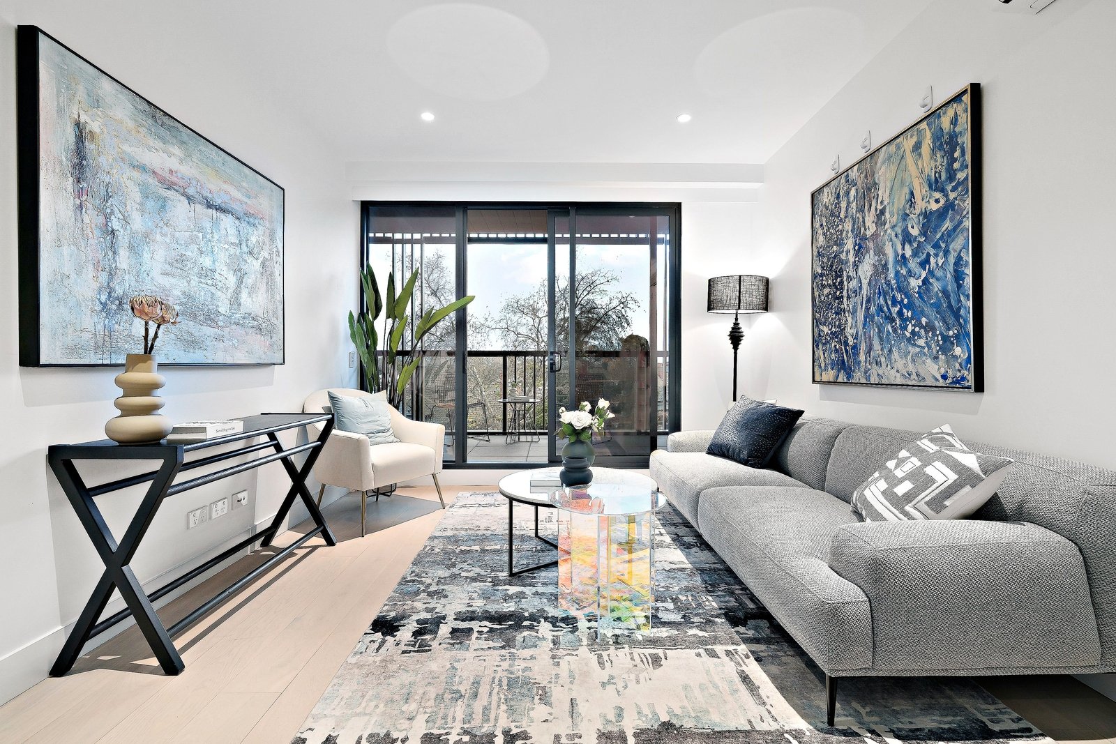 Property Gallery - Main Image
