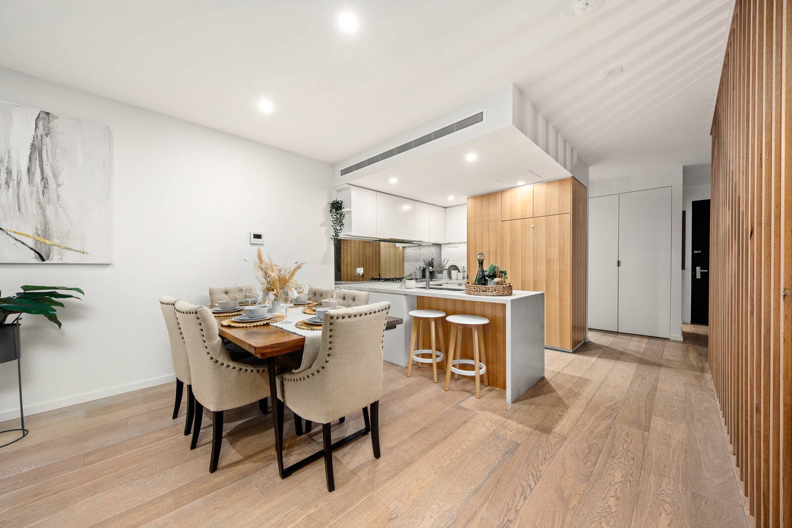 Property Gallery Thumbnail 3