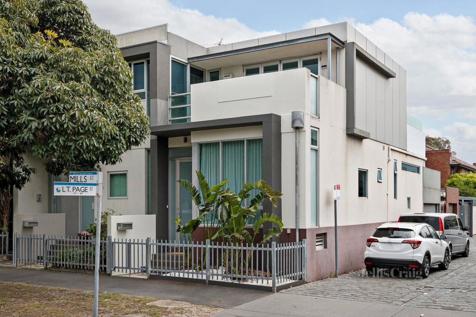 1/146 Mills Street, Albert&nbsp;Park image 1