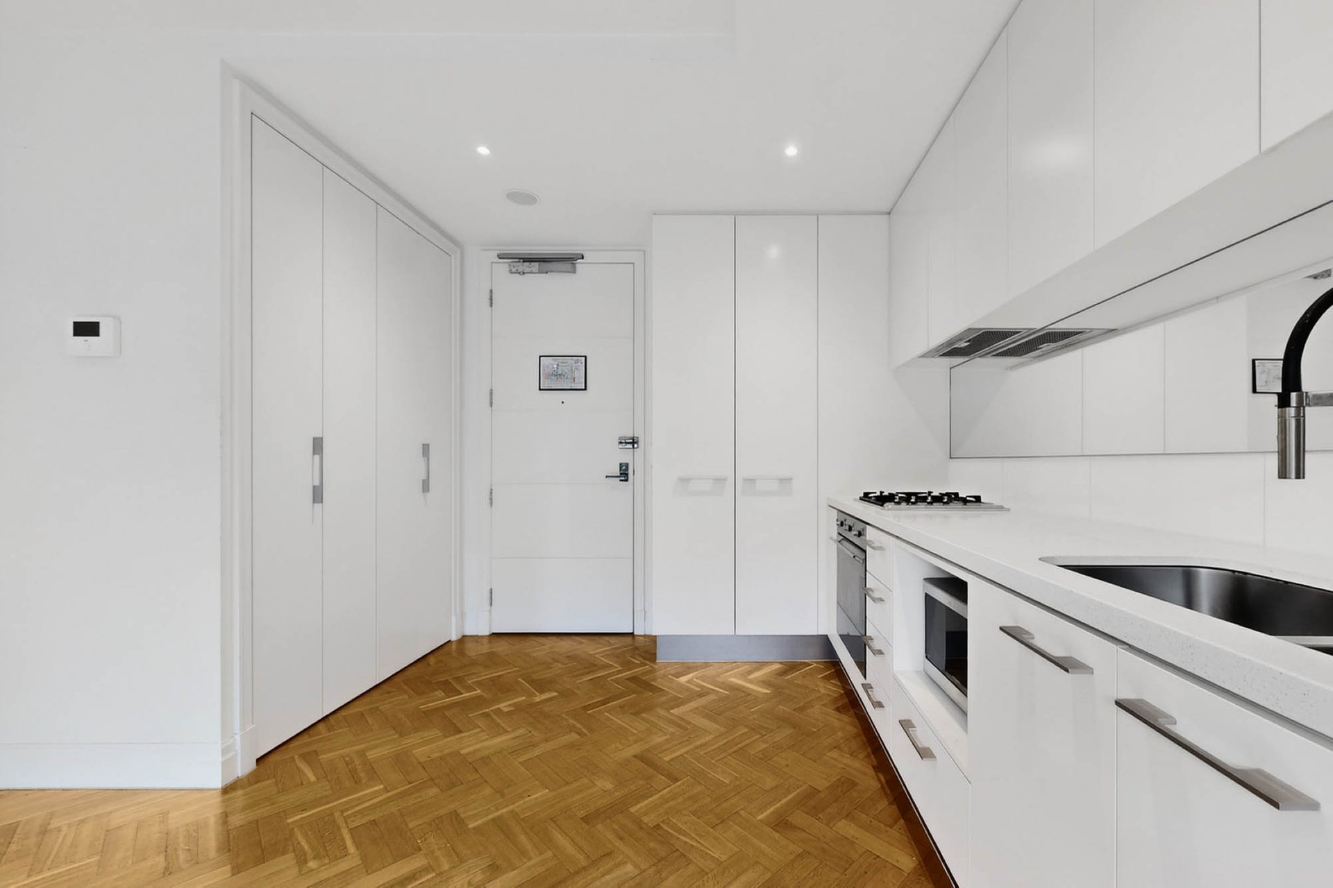 114/7 Berkeley Street, Doncaster image 5