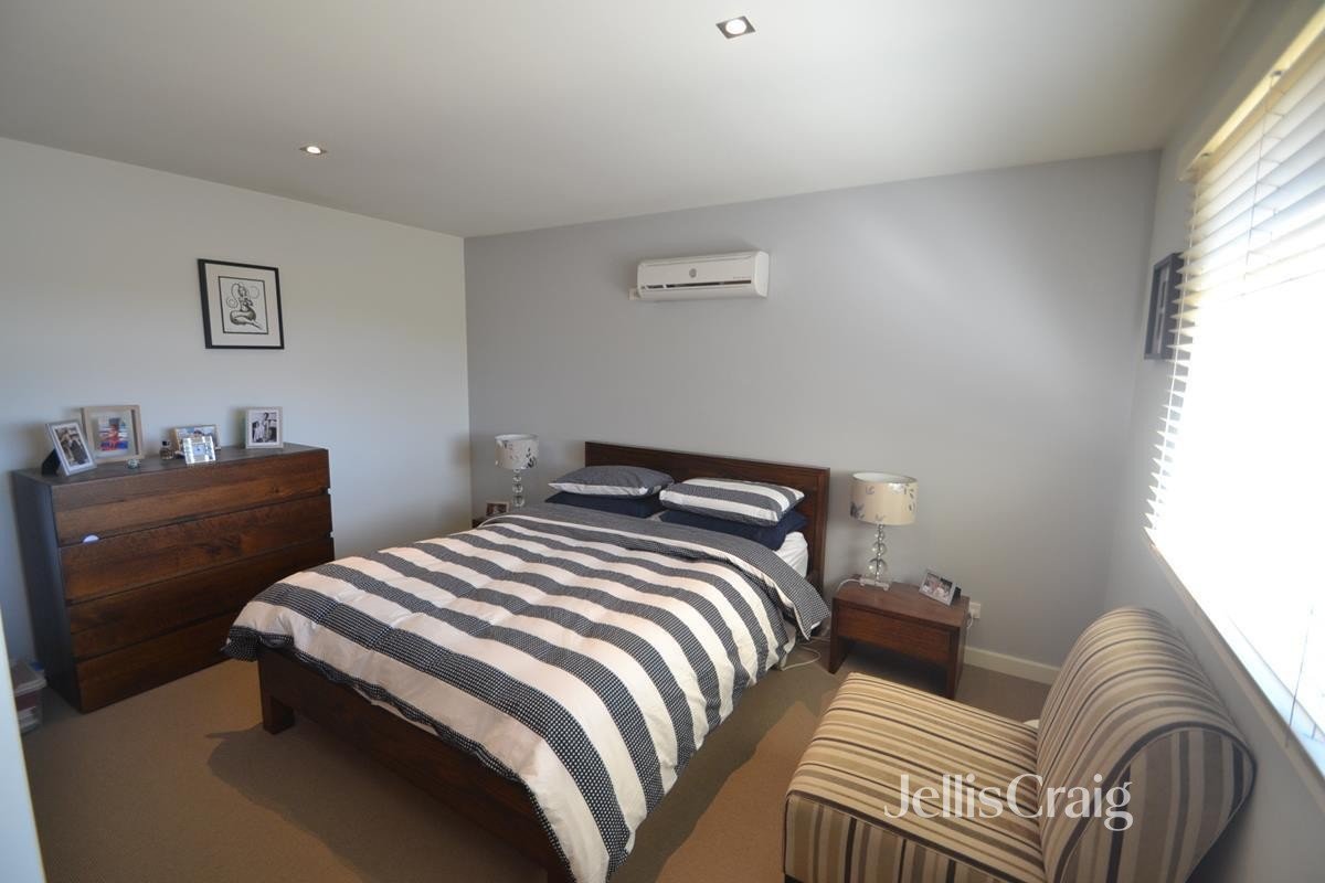 1/147 Bradshaw Street, Essendon image 7
