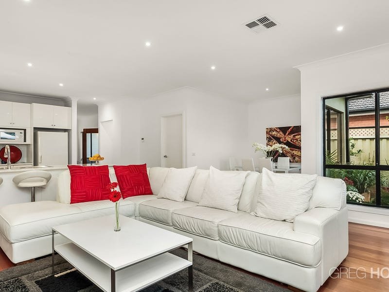 1/149 McIntosh Road, Altona North image 5