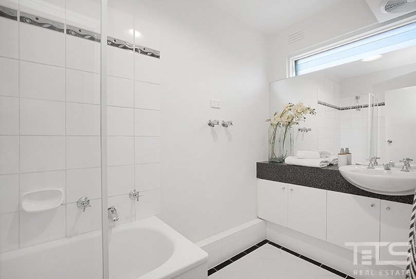 1/149 Melrose Drive, Tullamarine image 7