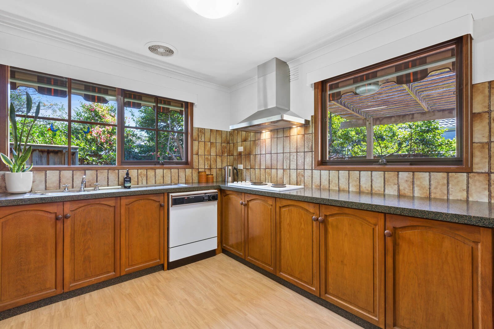Property Gallery Thumbnail 4