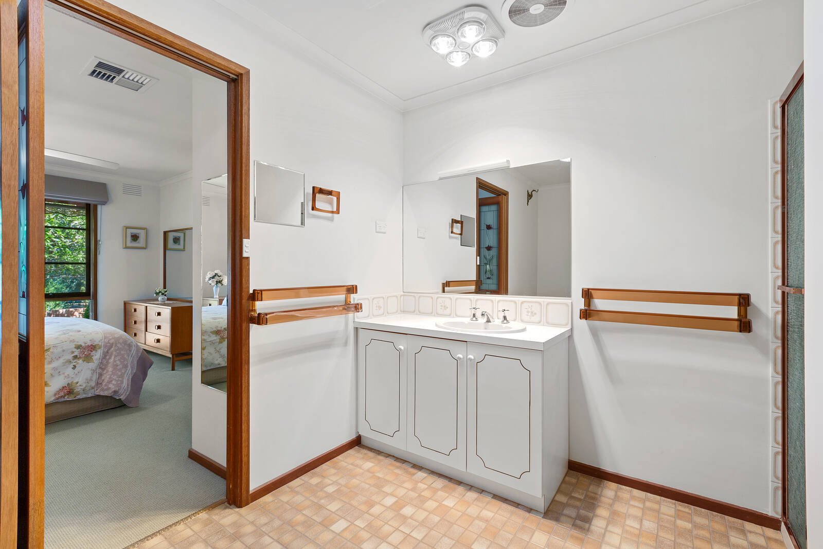 Property Gallery Thumbnail 7