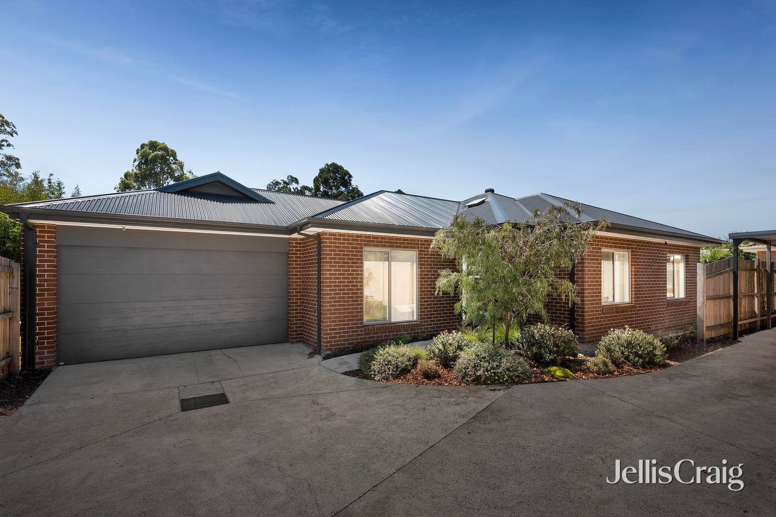 114A Esther Crescent, Mooroolbark image 1