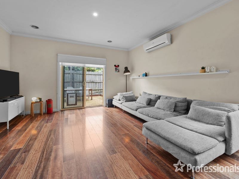 1/14A Parrs Road, Croydon image 4