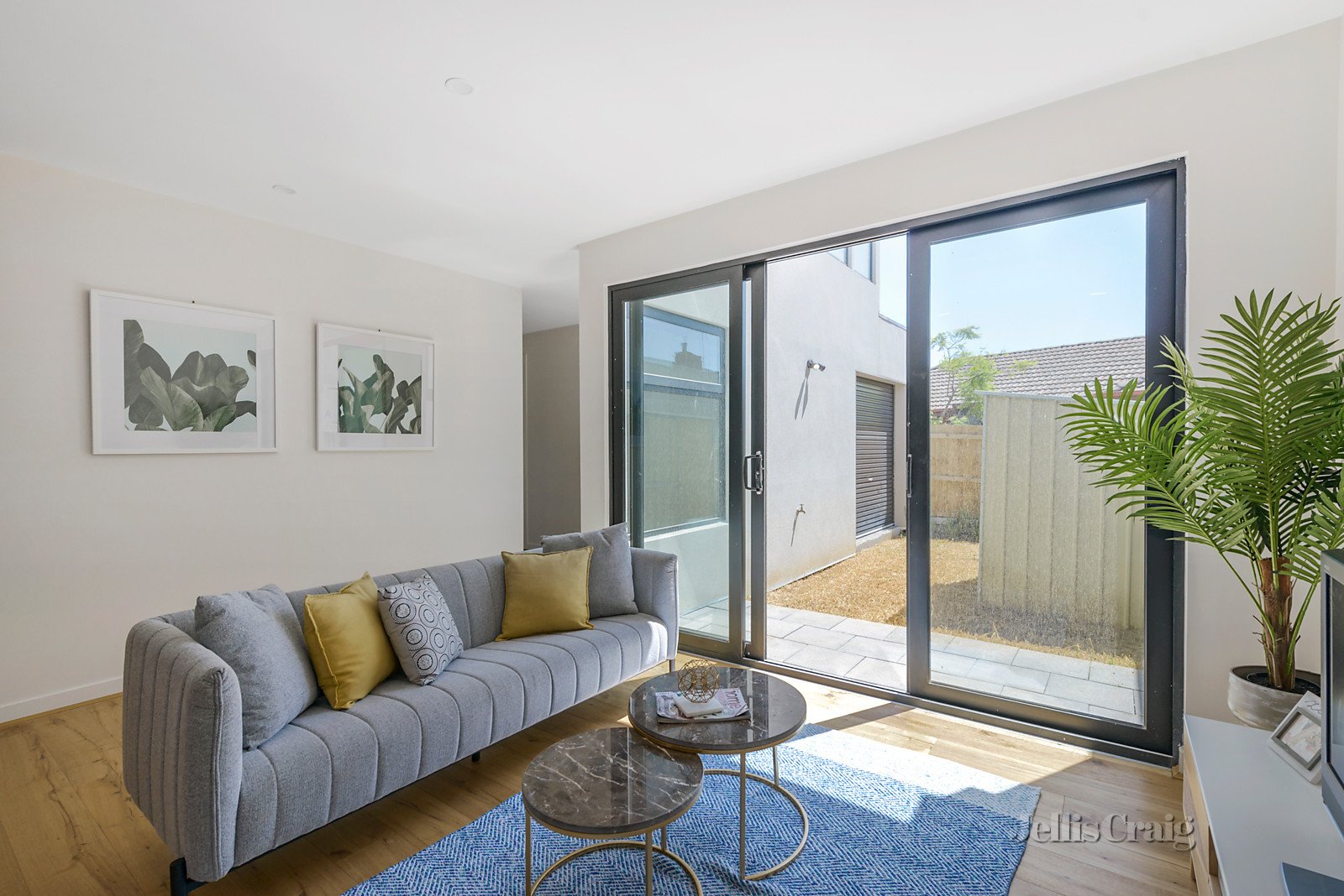 1/15 Ascot Street, Doncaster East image 3