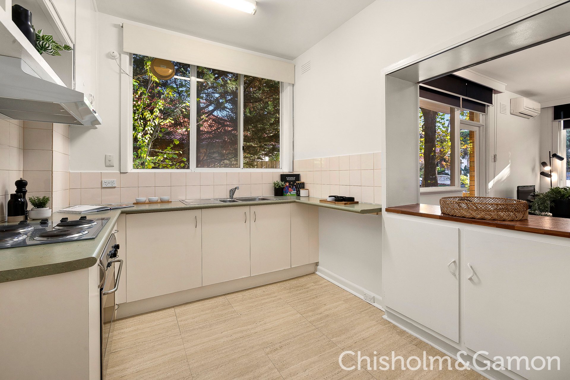 1/15 Beach Avenue, Elwood image 5