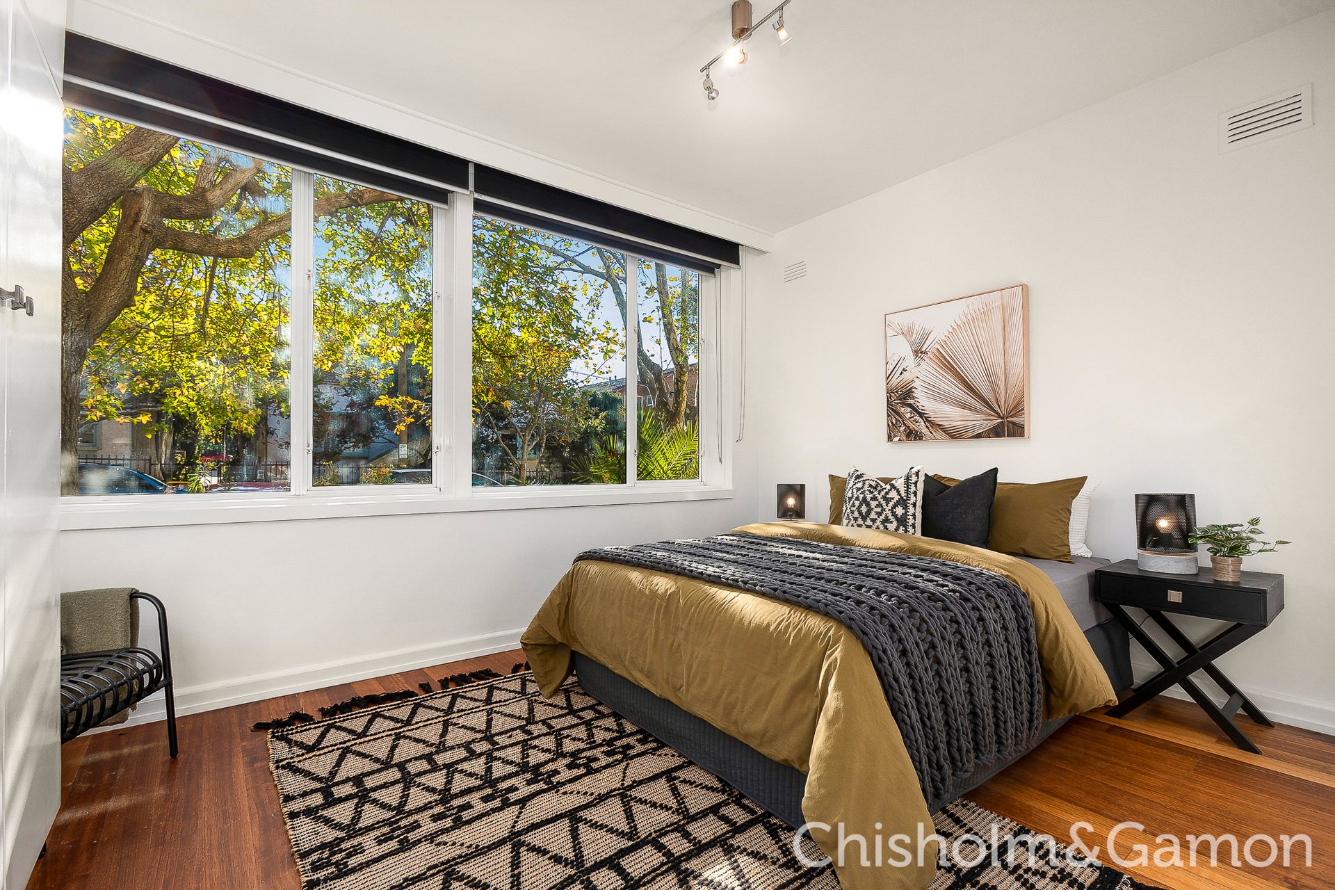 1/15 Beach Avenue, Elwood image 6