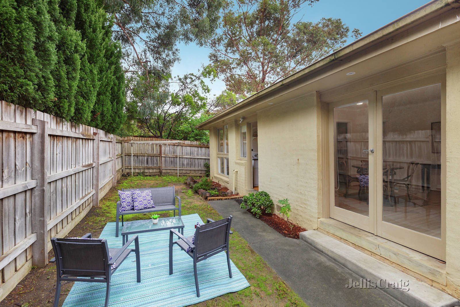 1/15 Boronia Grove, Doncaster East image 5