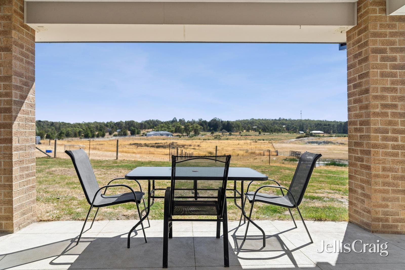 115 Careys Road, Scarsdale image 8