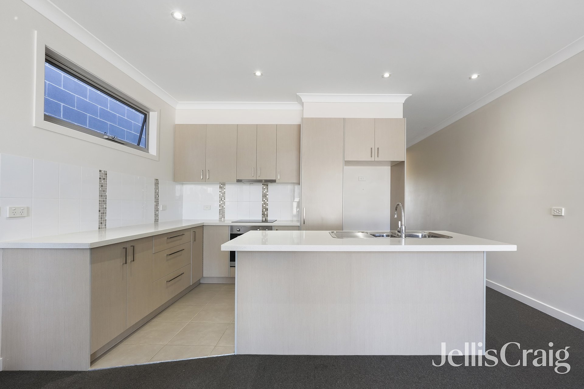 1/15 Chandler Street, Parkdale image 2