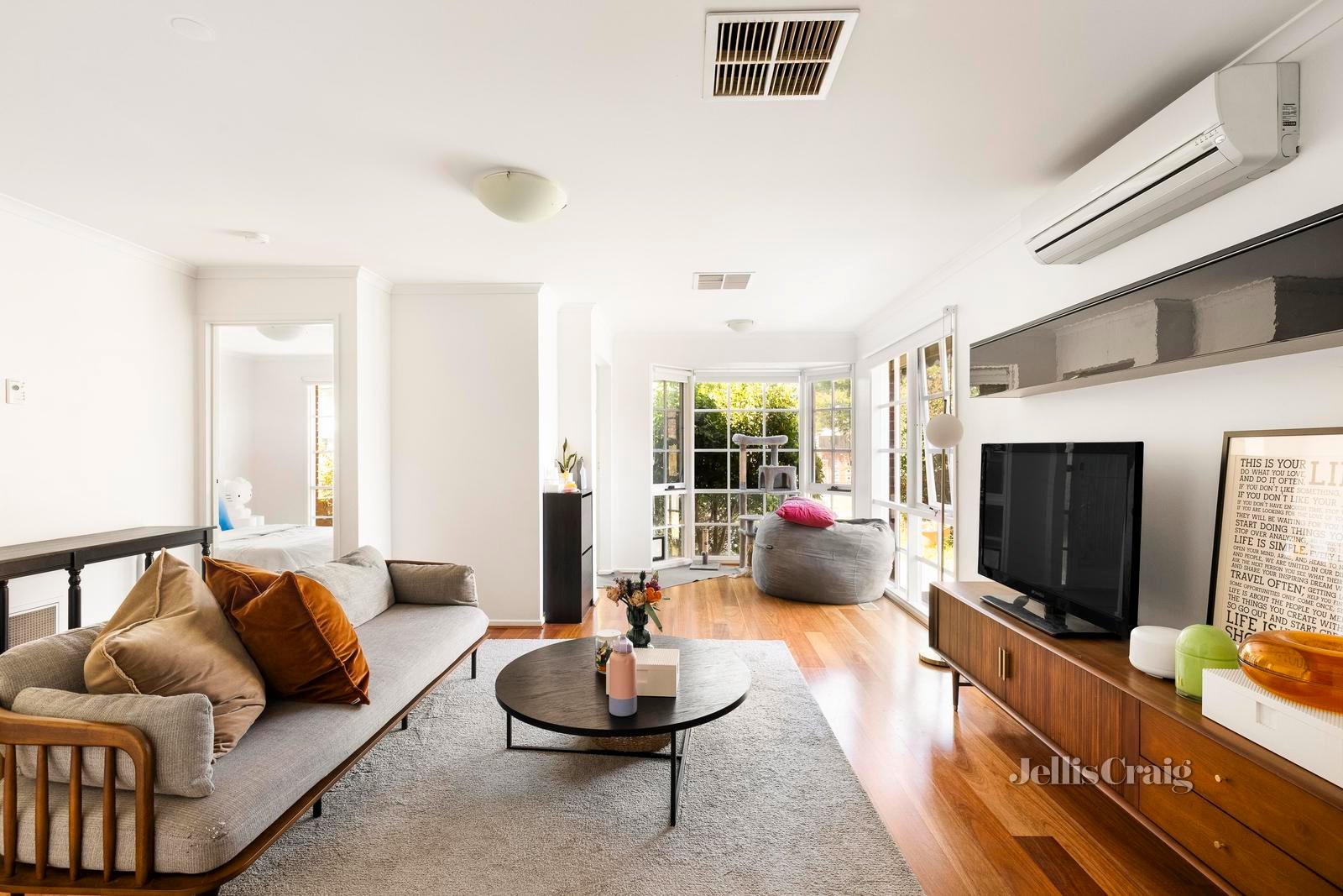 1/15 Elizabeth Crescent, Carnegie image 1