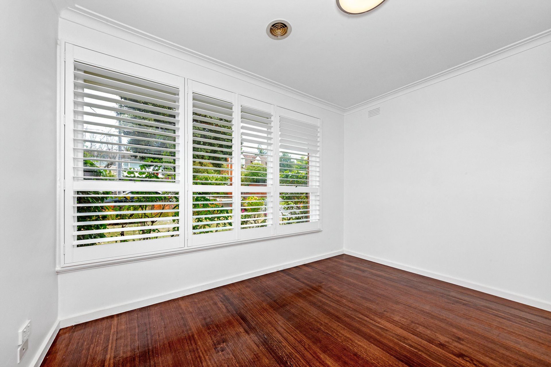1 / 15 Gillard Street BRIGHTON EAST