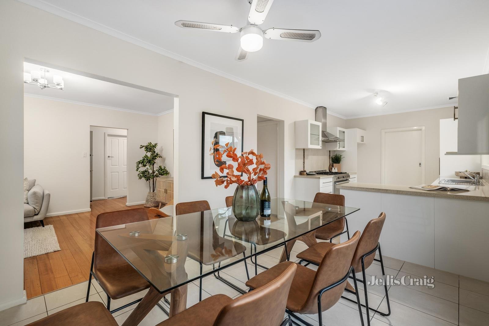 1/15 Illuka Crescent, Mount Waverley image 3