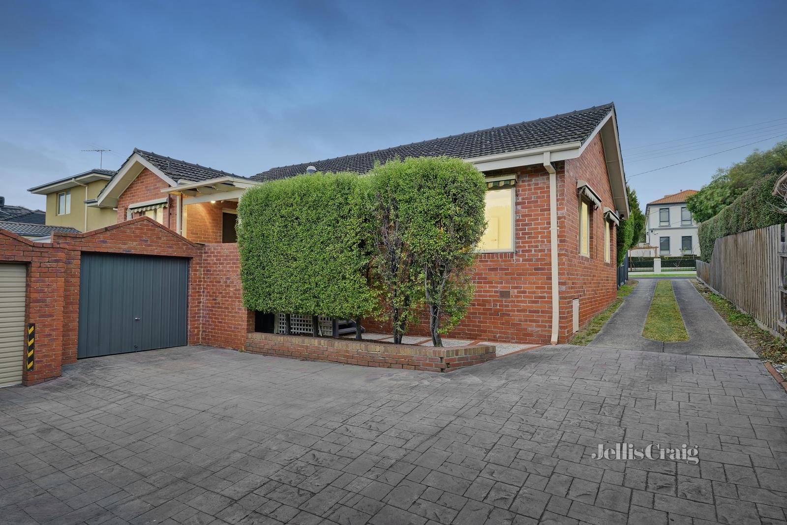 1/15 Illuka Crescent, Mount Waverley image 11