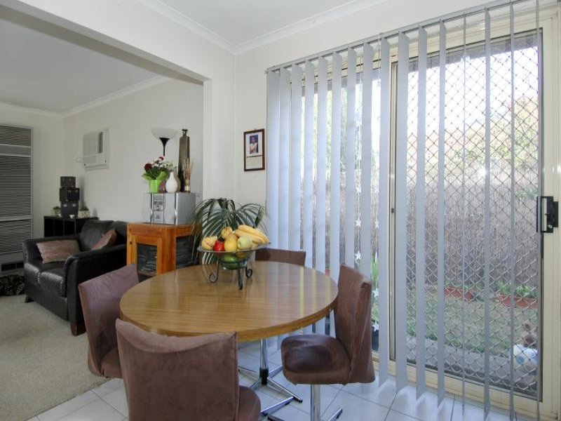 1/15 Ingrid Crescent, Herne Hill image 4