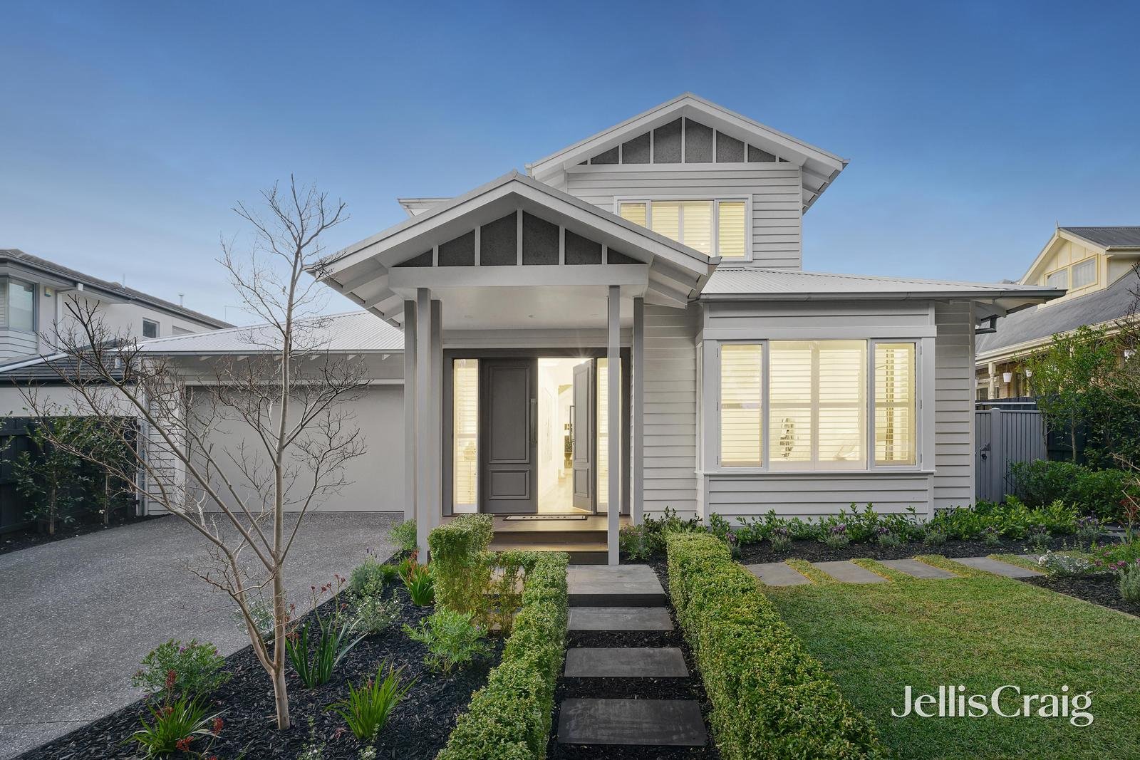 115 Lake Road, Blackburn image 1