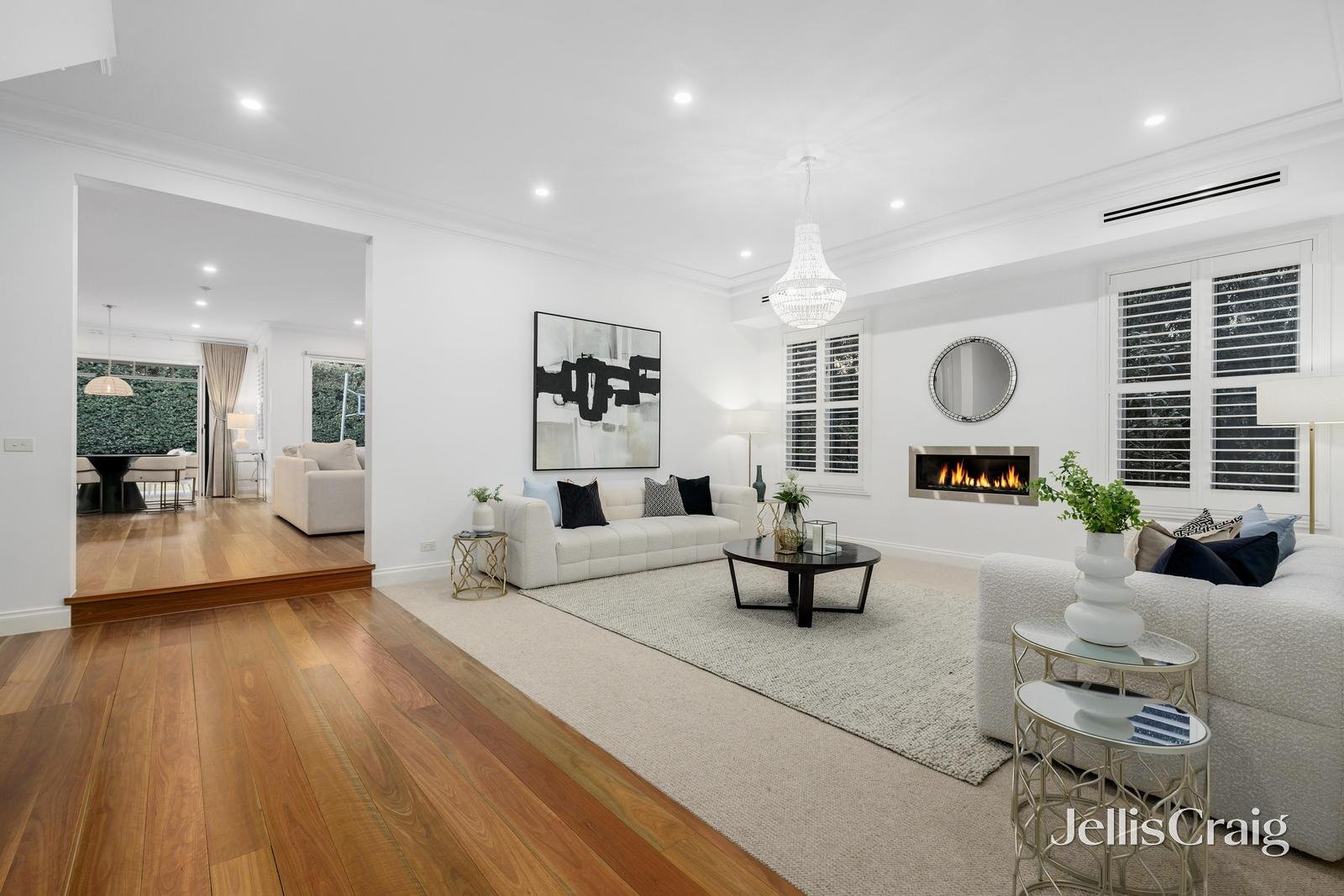 115 Lake Road, Blackburn image 2