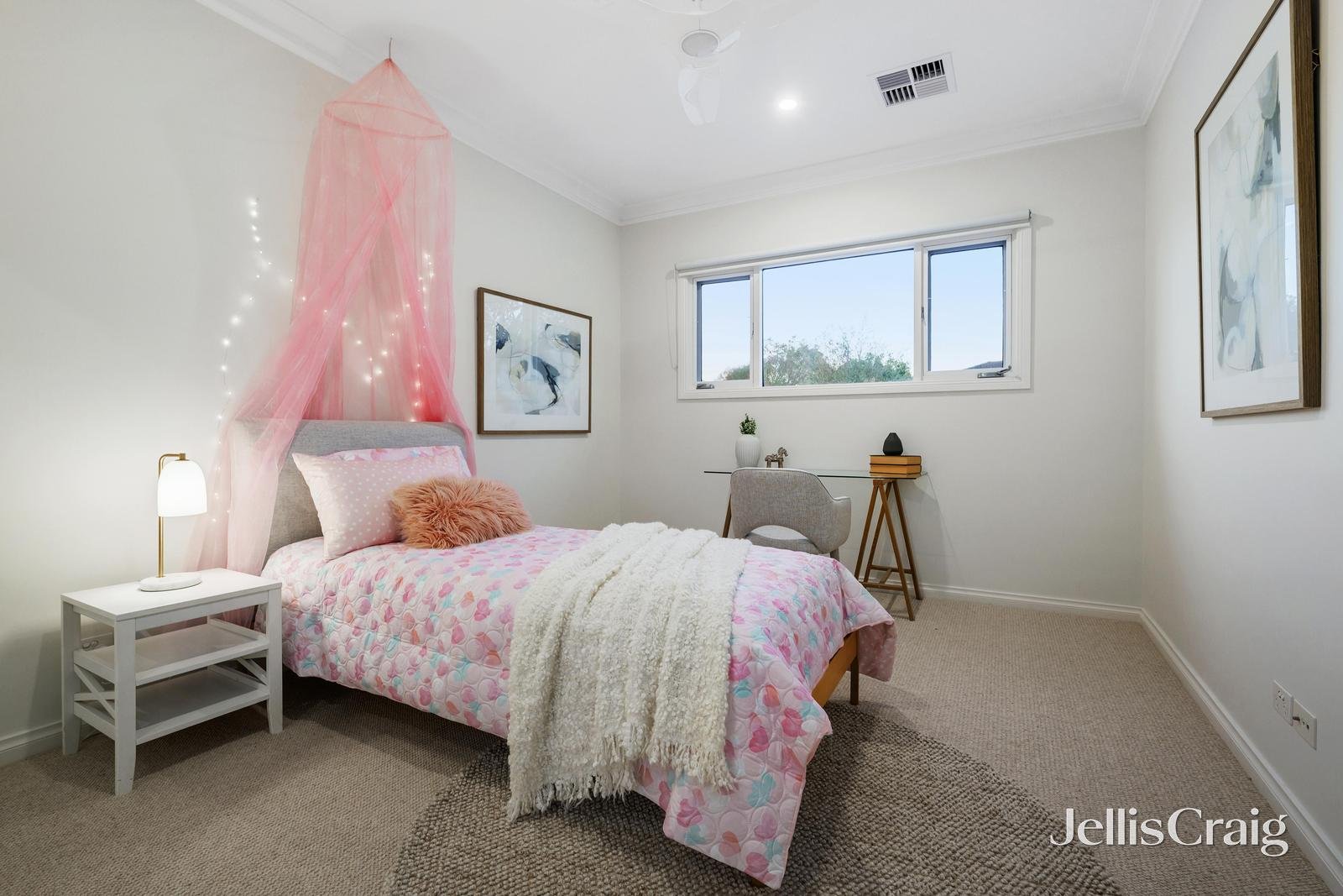 115 Lake Road, Blackburn image 12