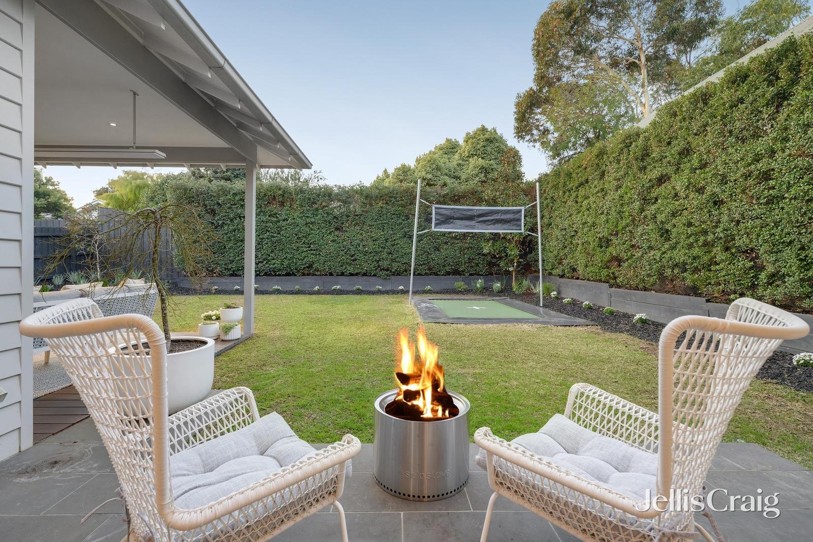 115 Lake Road, Blackburn image 14