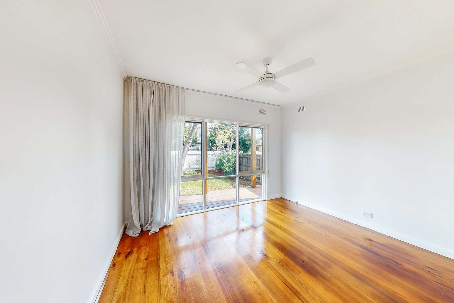 1/15 Latham Street, Bentleigh East image 5