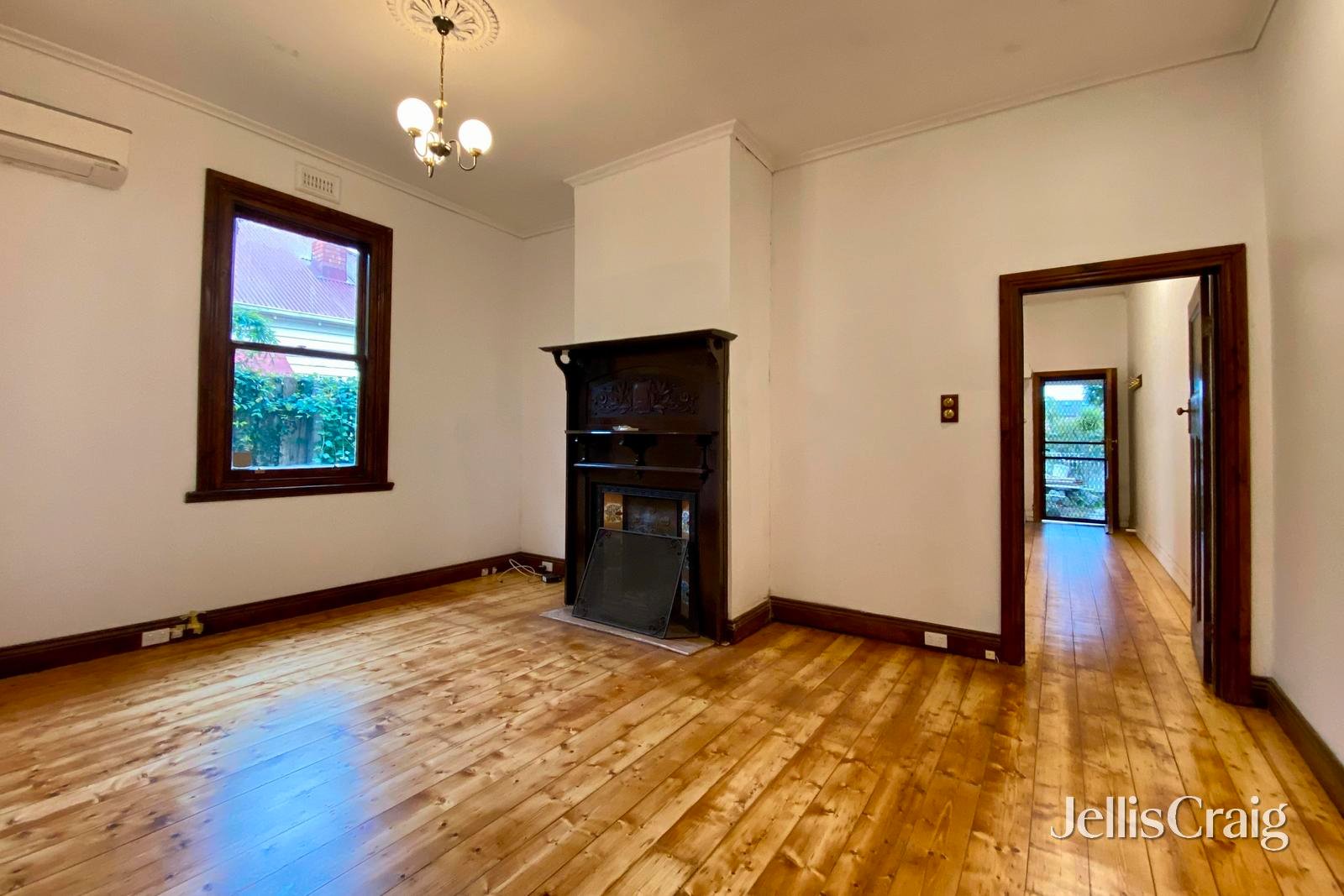 115 Mitchell Street, Northcote image 2