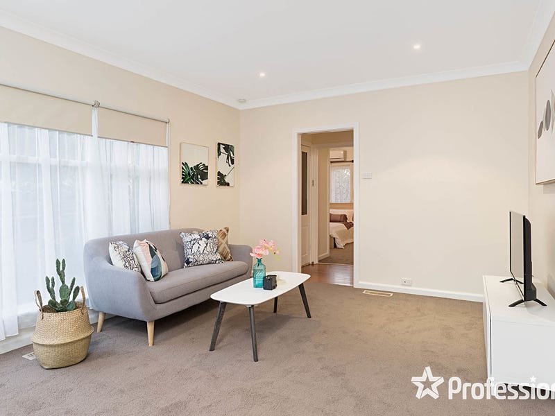 115 Mount View Parade, Croydon image 3