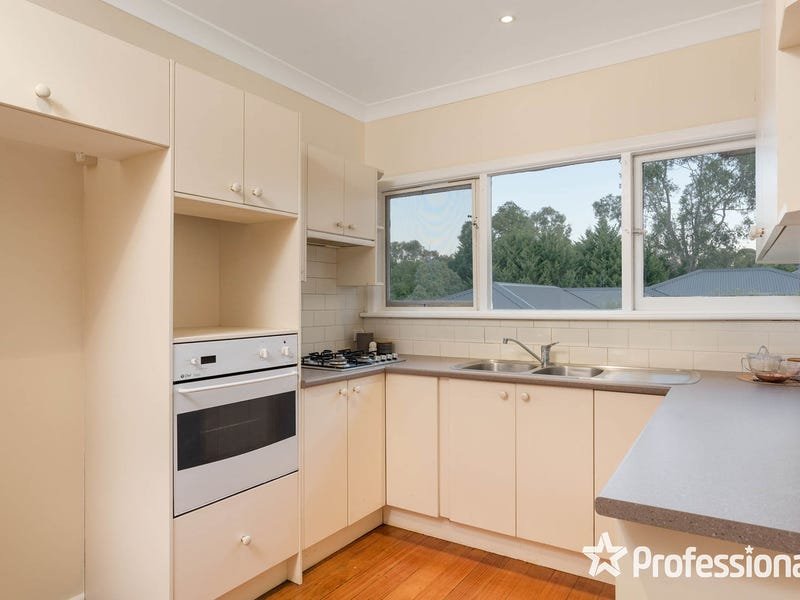 115 Mount View Parade, Croydon image 5