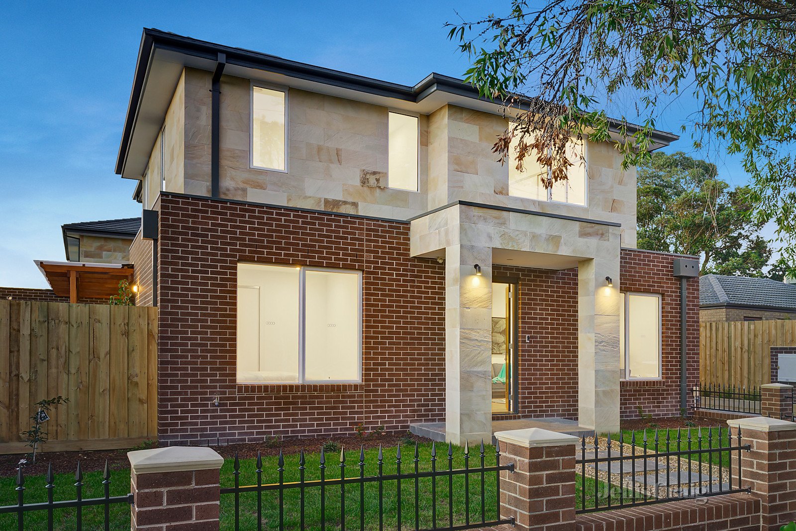 1/15 Nonda Avenue, Doncaster East image 1