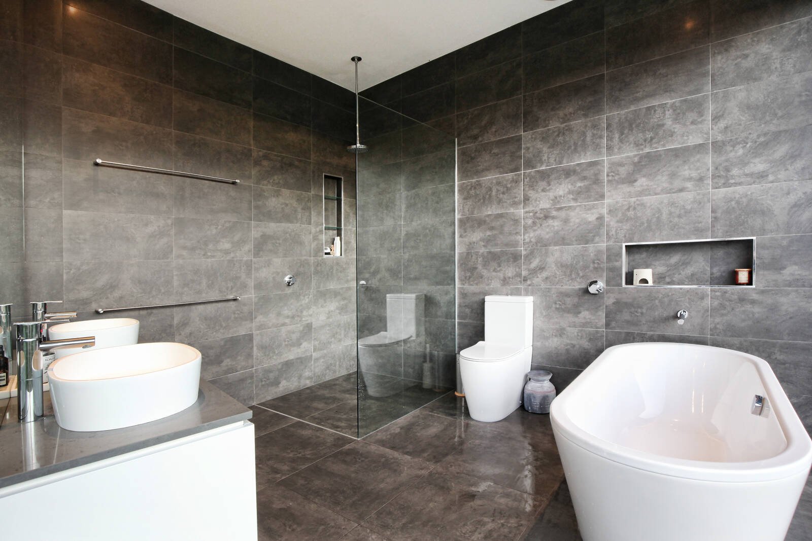 Property Gallery Thumbnail 9