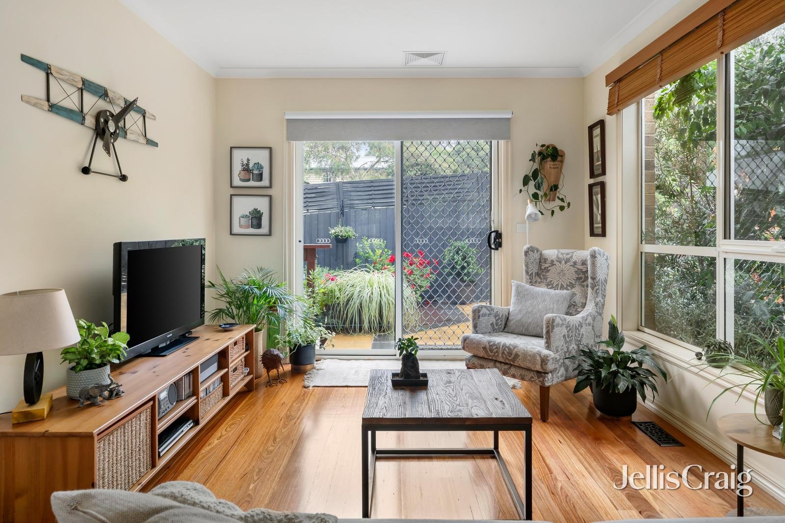 1/15 Paton Street, Montmorency image 5