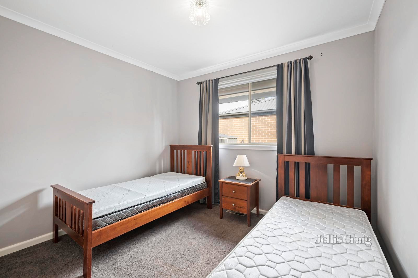 1/15 Ricky Court, Mooroolbark image 7