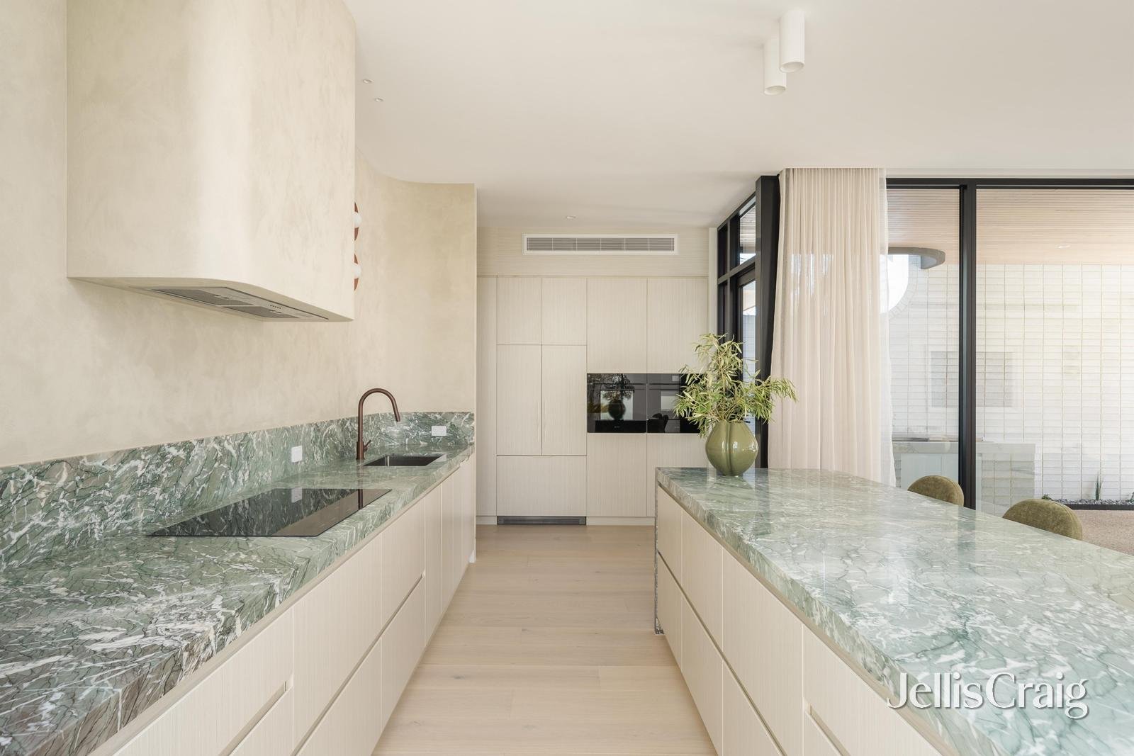 115 Roberts Street, Northcote image 7