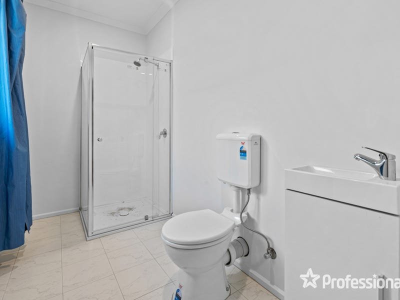 1/15 Selkirk Avenue, Wantirna image 9