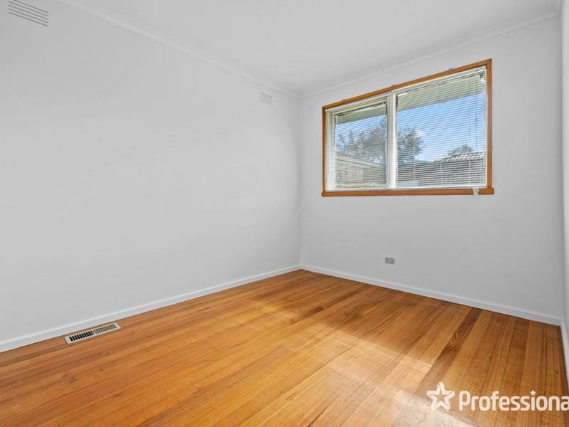 1/15 Selkirk Avenue, Wantirna image 10