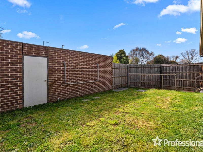 1/15 Selkirk Avenue, Wantirna image 12