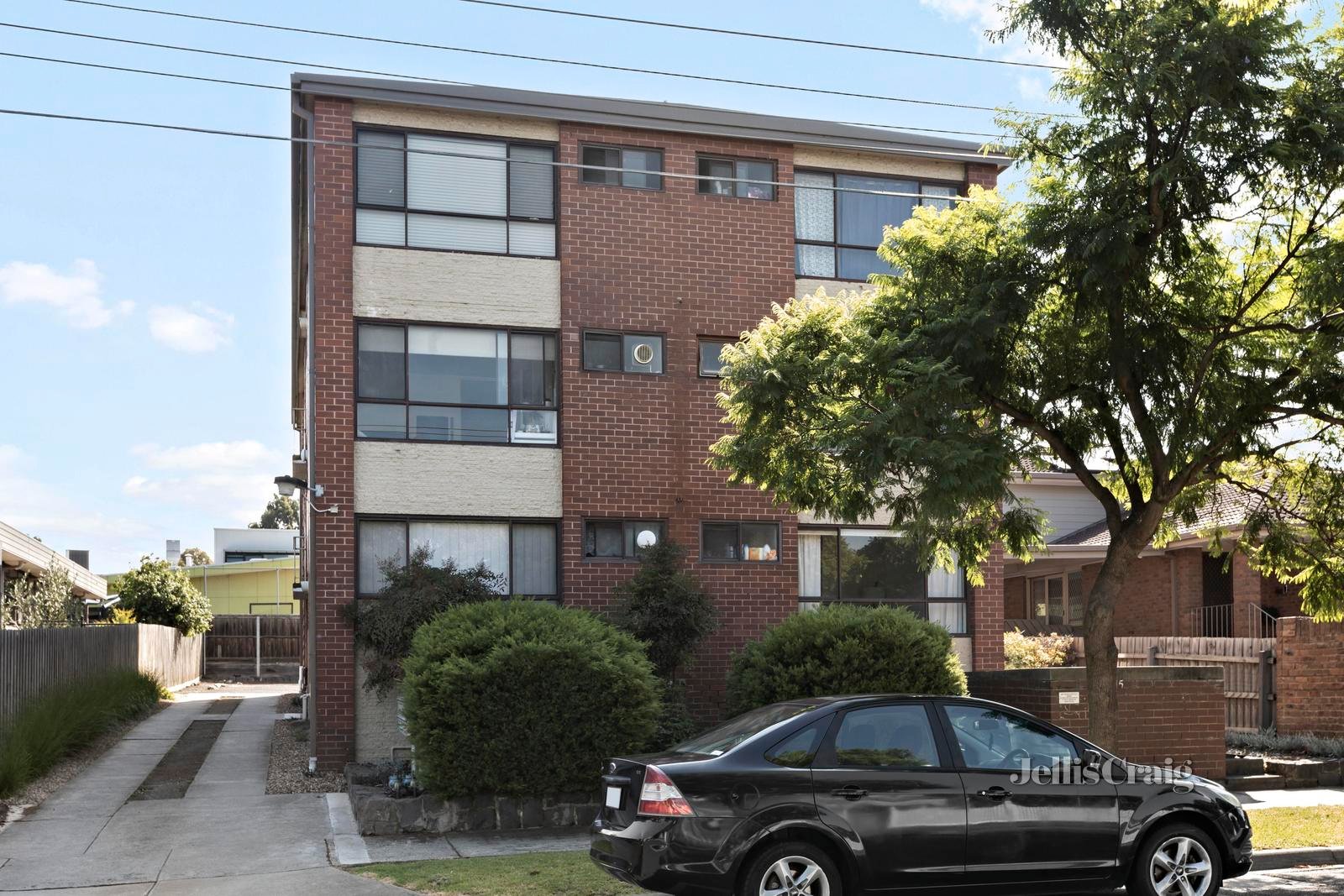 1/15 Shaftesbury Street, Essendon image 8