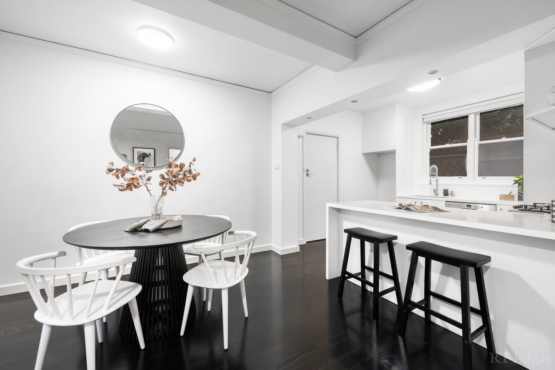 Property Gallery Thumbnail 3