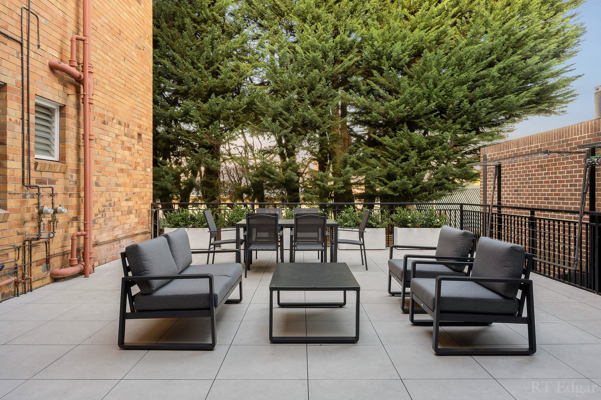 Property Gallery Thumbnail 6