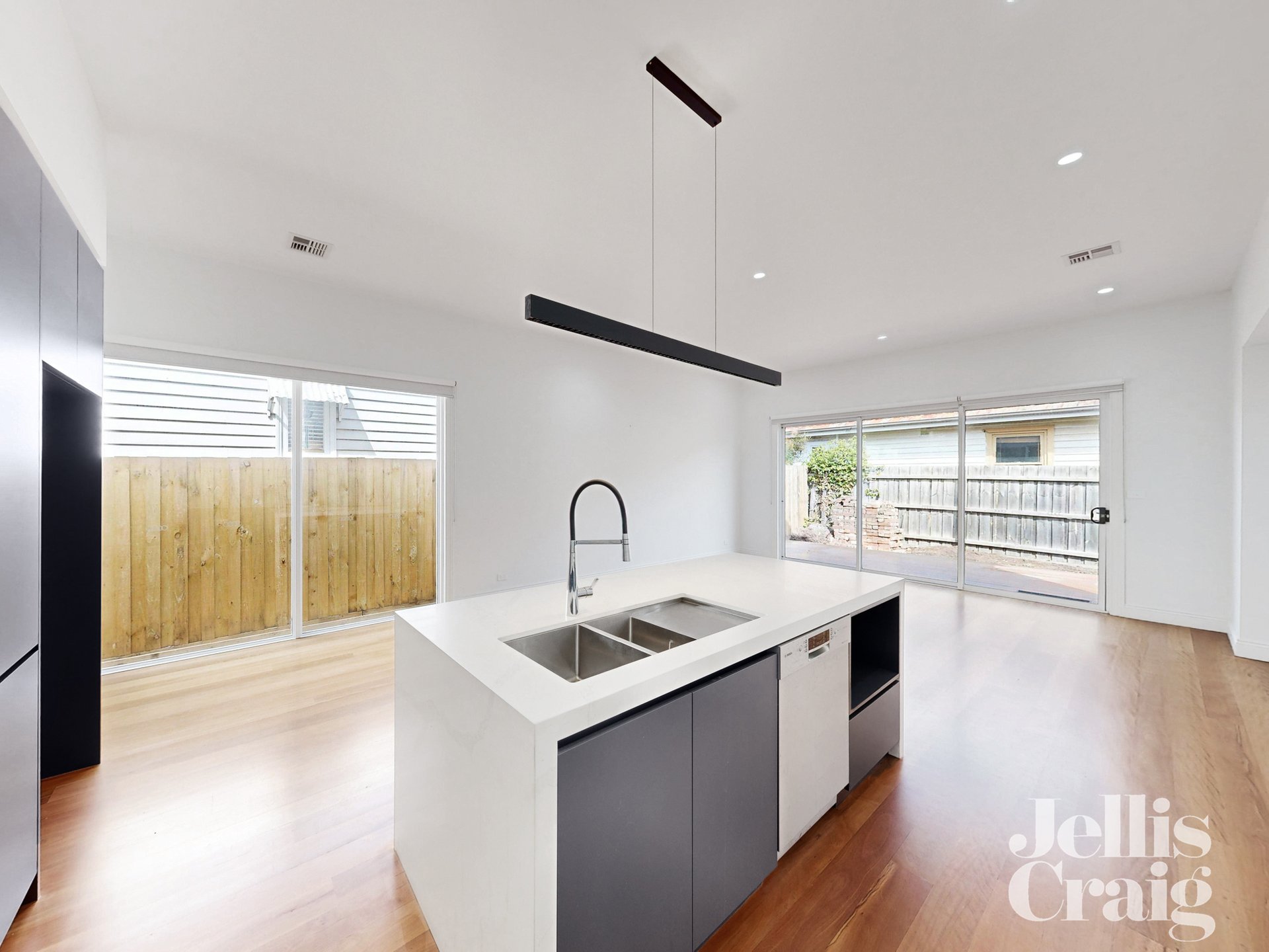 115 St Leonards Road, Ascot Vale image 4